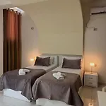 Hotel Grand Gjyshi Qerek