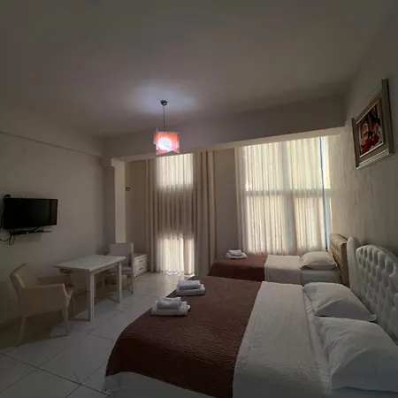 Grand Gjyshi فندق Qerrexhias