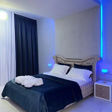 فندق Grand Gjyshi Qerrexhias
