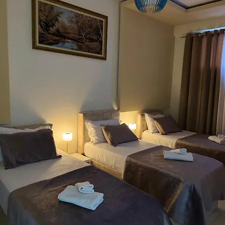 Grand Gjyshi 3* Qerrexhias