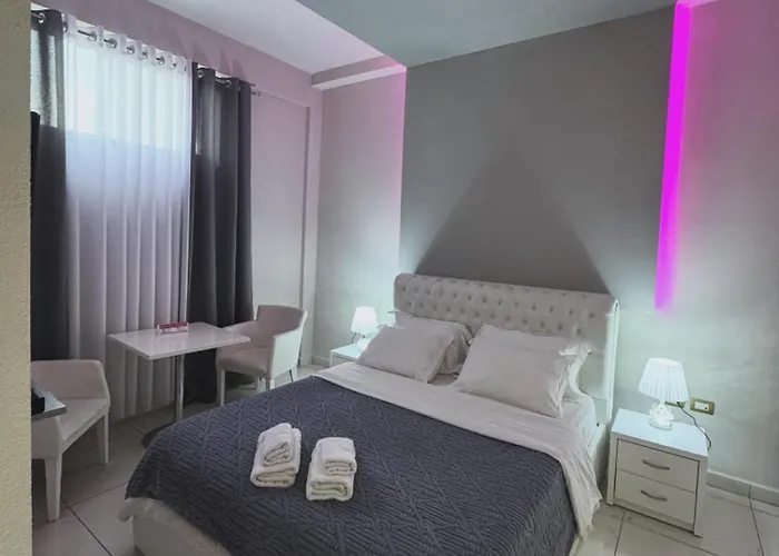 Hotel Grand Gjyshi 3*
