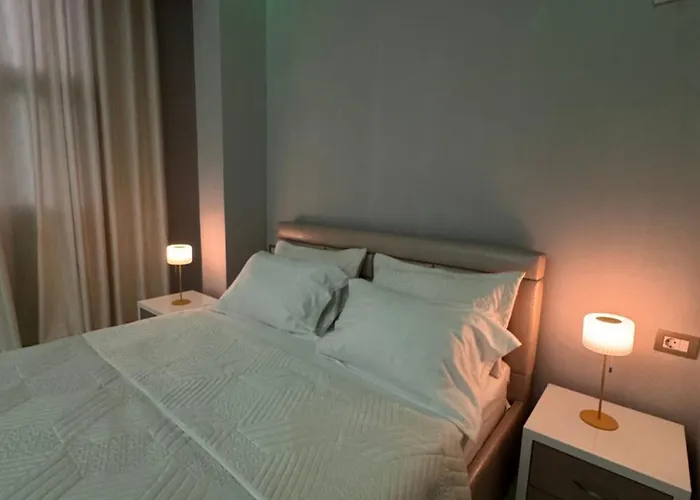 Grand Gjyshi 3* Qerrexhias