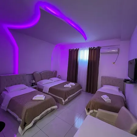 Hotel Grand Gjyshi 3*