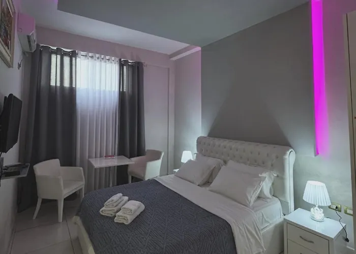 Grand Gjyshi Otel 3*