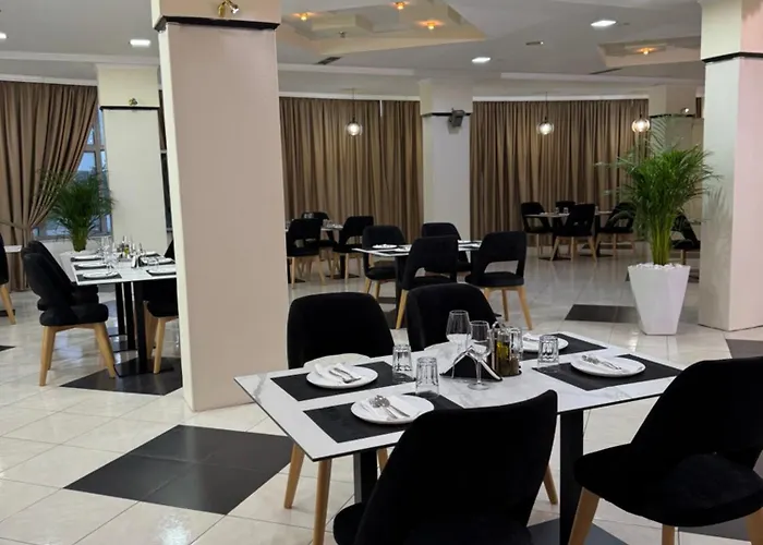 Hotel Grand Gjyshi Qerrexhias