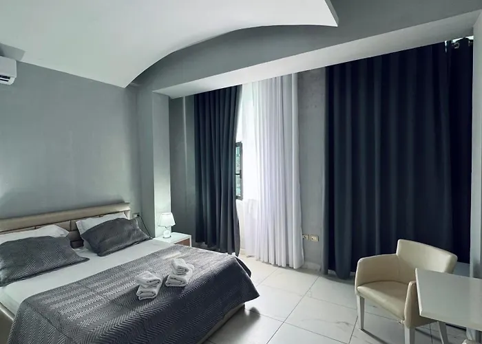 Hotel Grand Gjyshi Qerrexhias