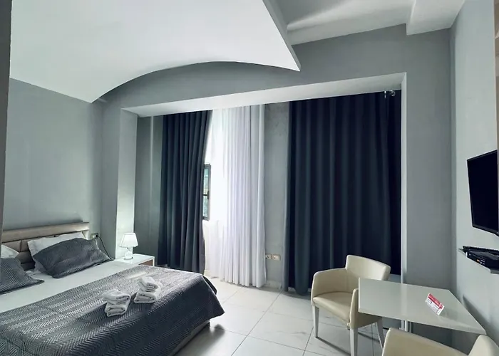 Grand Gjyshi Hotel Qerrexhias